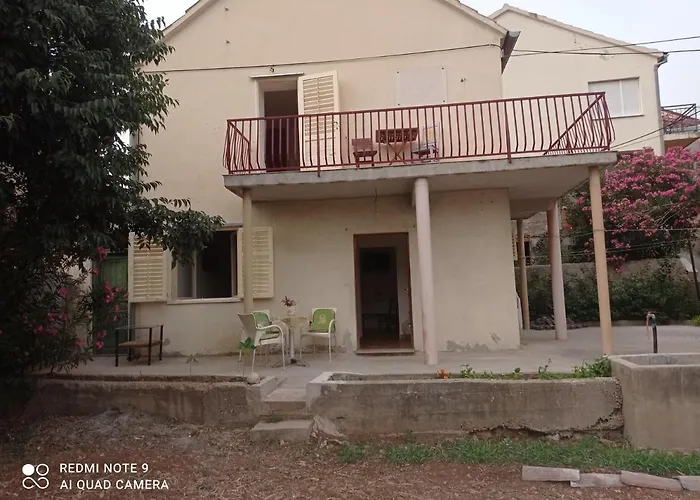 Kuca Za Odmor Ljubica 度假居 *